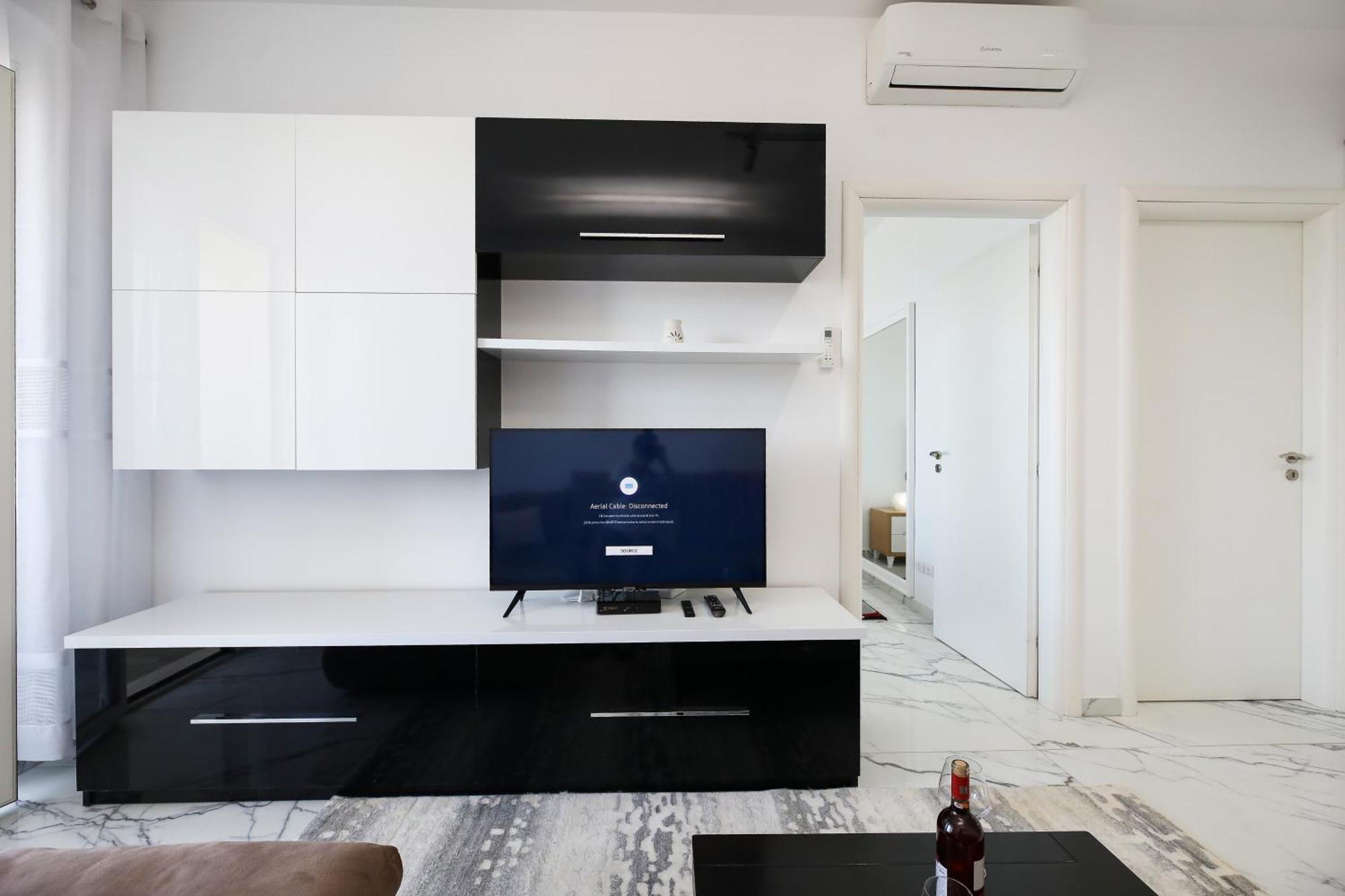 Jimi Apartments Vlorë Екстериор снимка