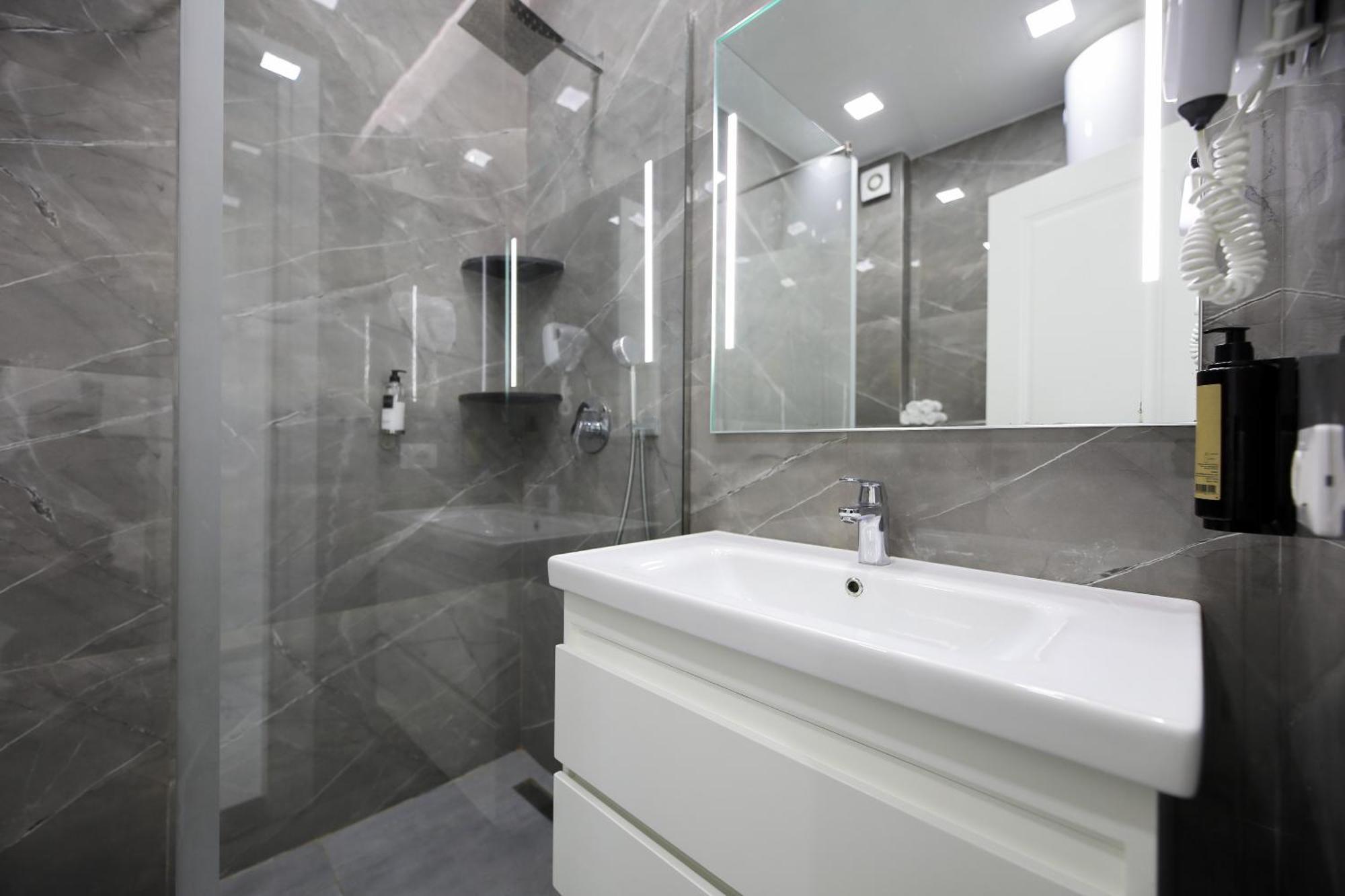 Jimi Apartments Vlorë Екстериор снимка