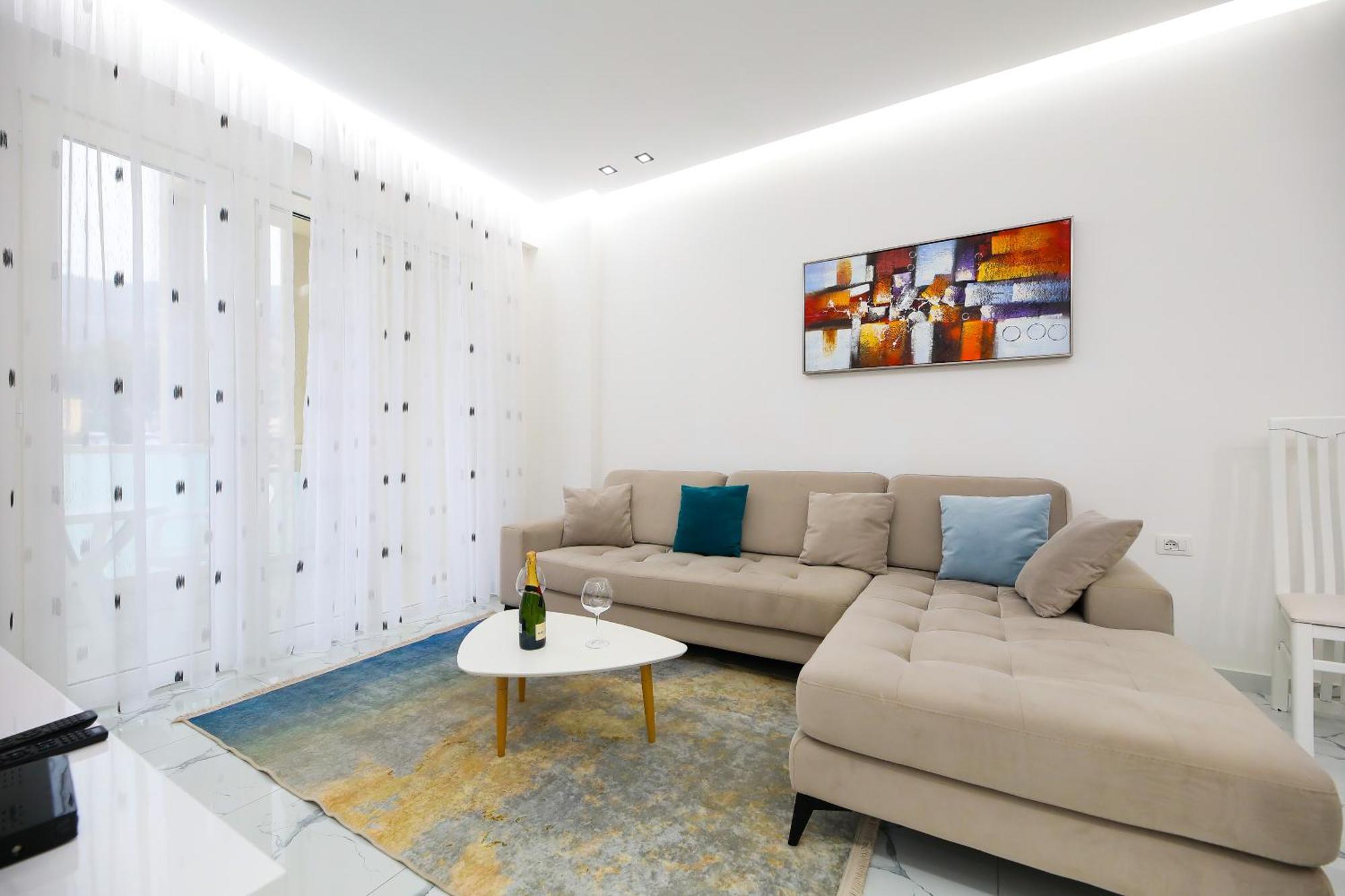 Jimi Apartments Vlorë Екстериор снимка