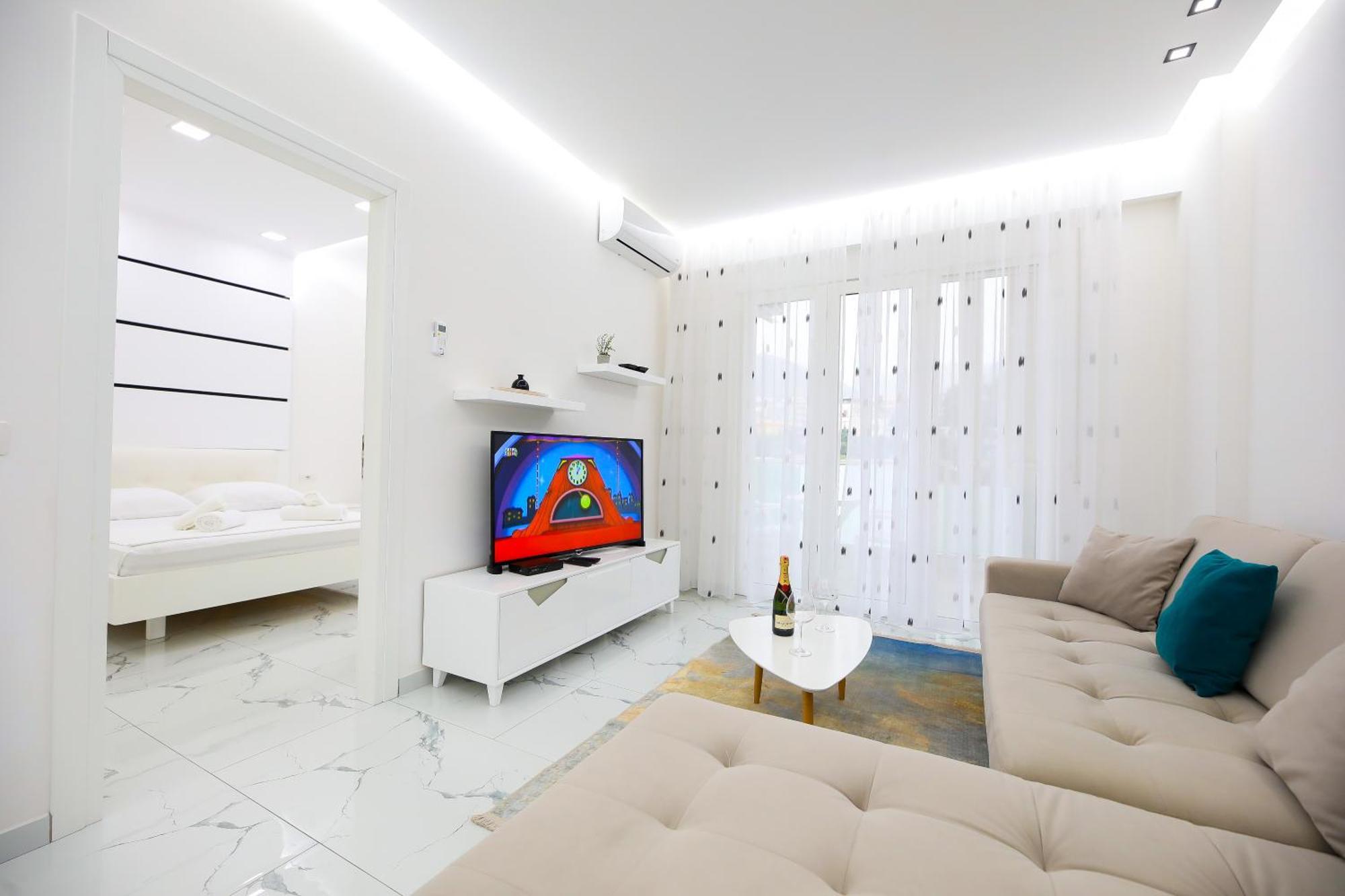 Jimi Apartments Vlorë Екстериор снимка
