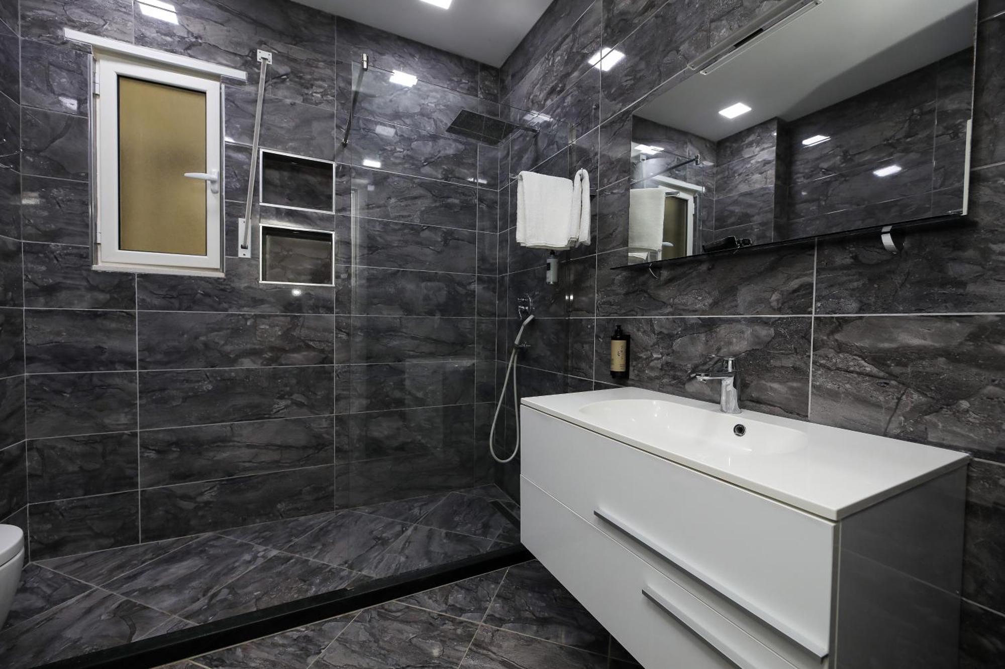 Jimi Apartments Vlorë Екстериор снимка