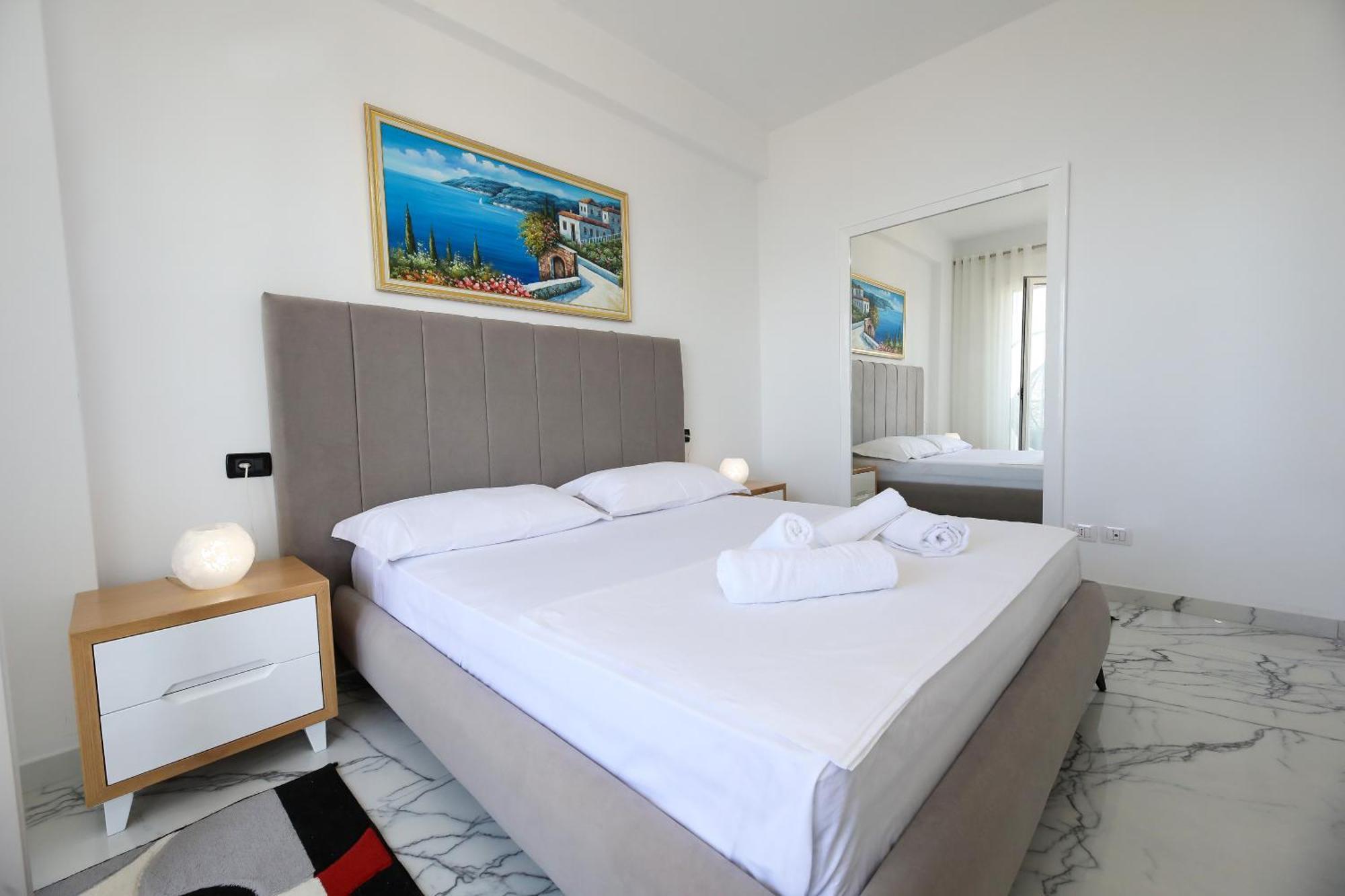 Jimi Apartments Vlorë Екстериор снимка