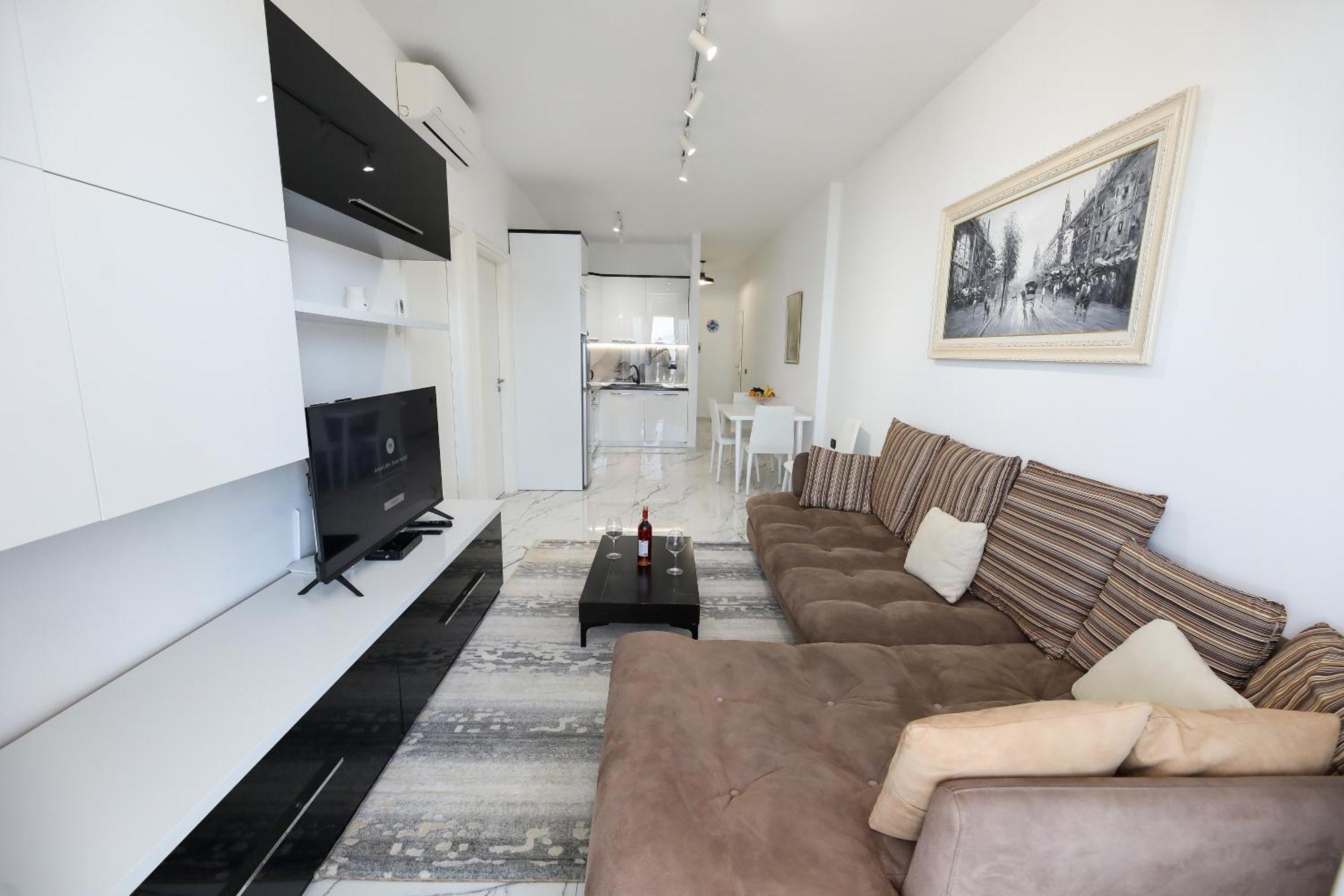 Jimi Apartments Vlorë Екстериор снимка