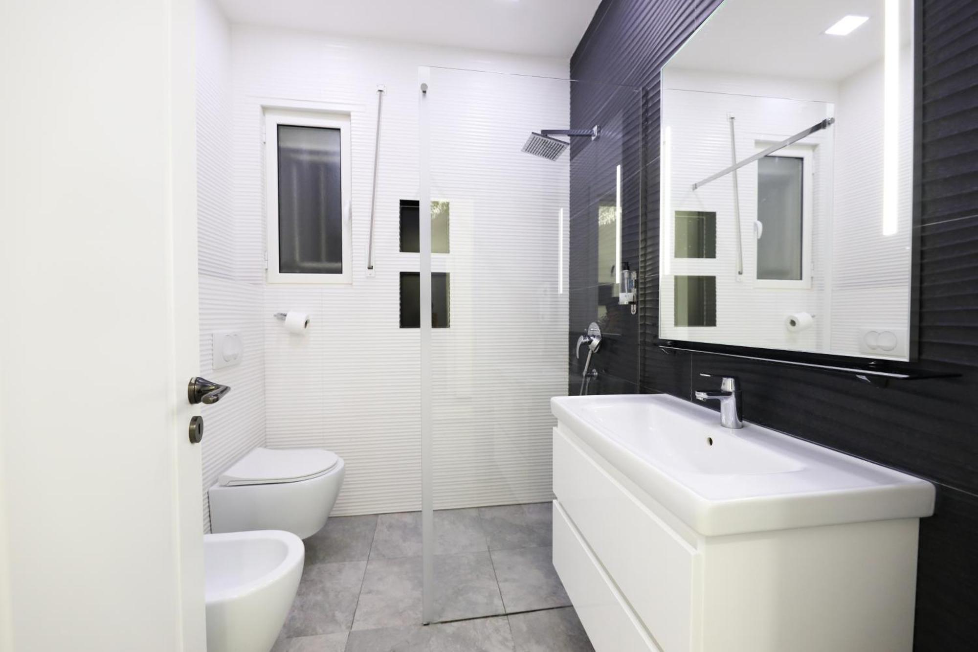 Jimi Apartments Vlorë Екстериор снимка